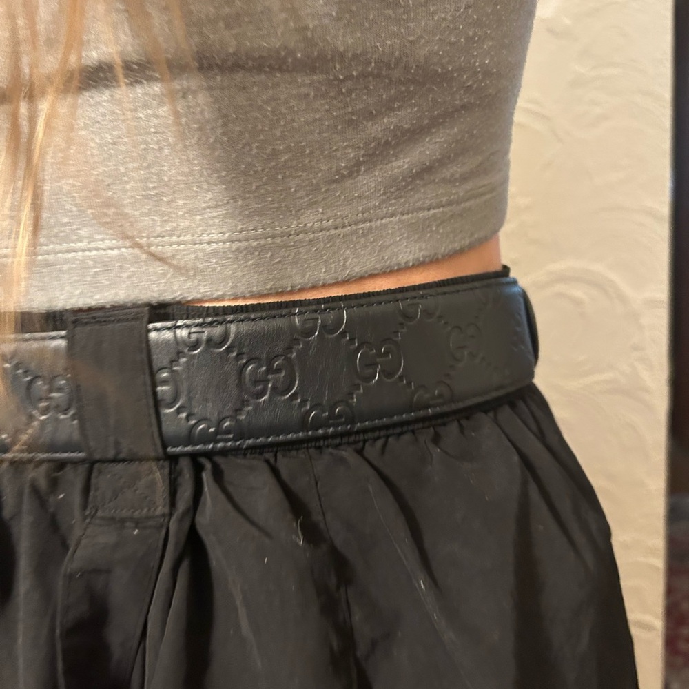 Gucci Black Belt with Silver Buckle . Vintage but never used - Picture 4 of 16